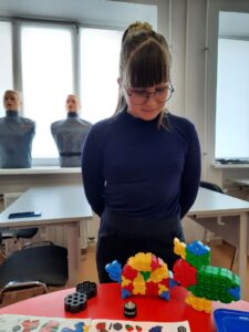 Занятие объединения «Лего-квантум» на каникулах